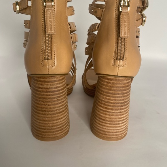 Vince Camuto - Picture 9 of 12